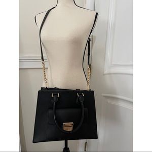 Michael Kors Medium Black leather Bag.